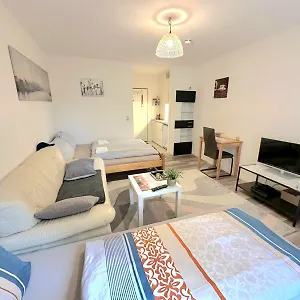  Apartment Studio Travegluck